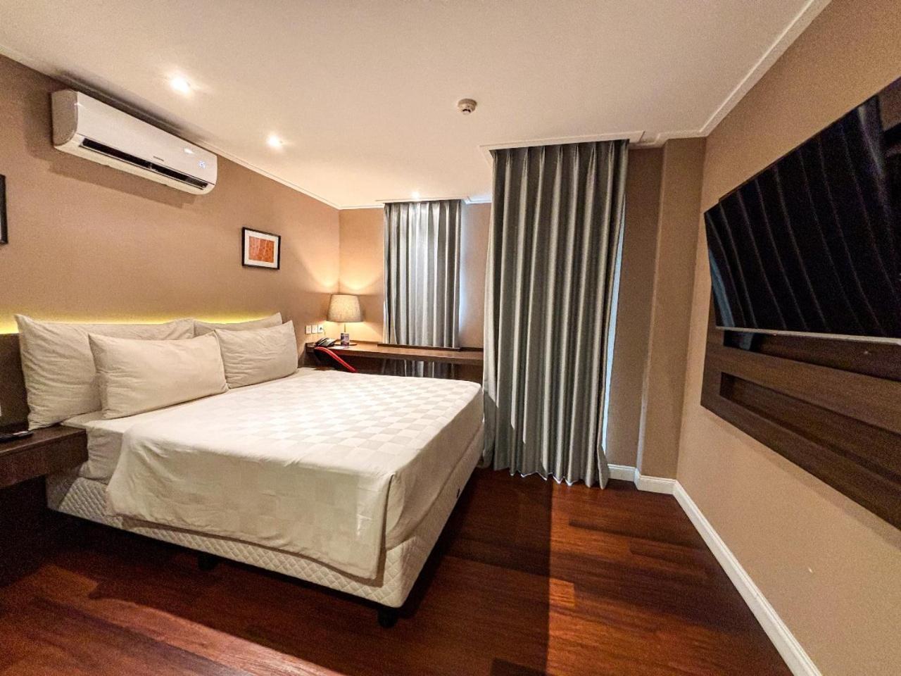 Swiss-Belcourt Serpong Esterno foto